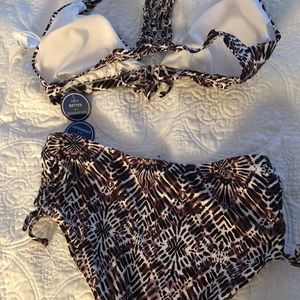 Women’s bathing suit